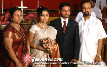 PRITTO LISHA Marriage Photo Gallery at Puthupally Church